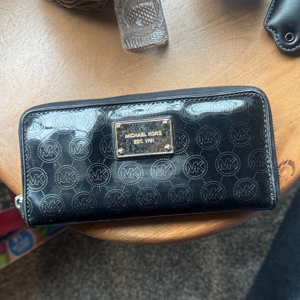 Michael Kors Glossy Black Logo Wallet
